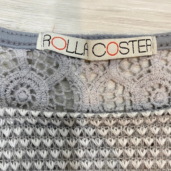 Rolla Coaster Y2K Light Grey Lace Knit Crop Top Size S - Picture 10 of 16